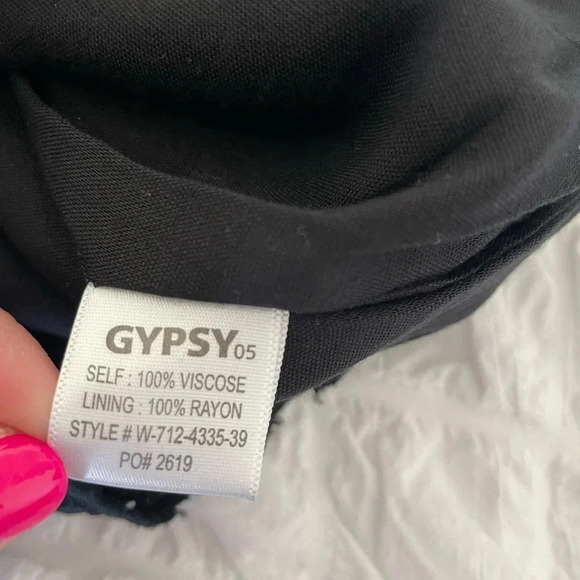 Gypsy 05 black eyelit lace romper - Picture 10 of 11